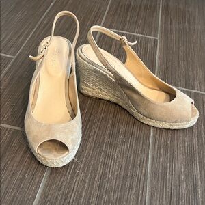 Maypol Tan Peep-Toe Wedges